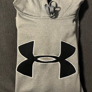 NEW ! UA Hoodie! Size M